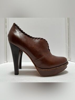 UGG Australia Women's Jamison Platform Heel  Booties Chocolate Leather size 9